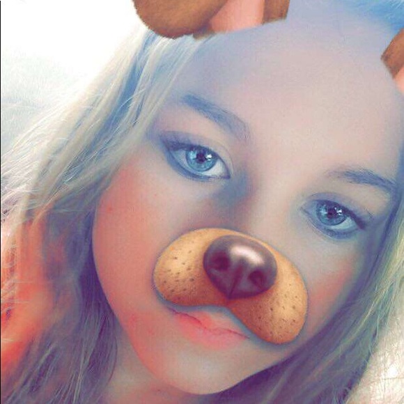 Meet your Posher, Madolyn - Picture 2 of 2